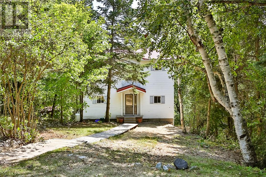 431 Edgewater, Sudbury, Ontario  P3G 1J7 - Photo 1 - 2129644