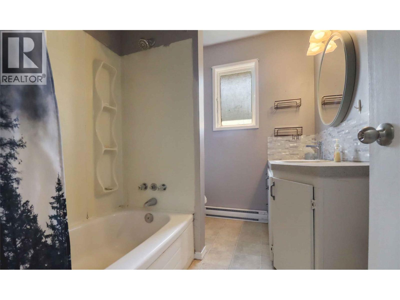 2805 Caen Road, Sorrento, British Columbia  V0E 2W0 - Photo 23 - 10397267