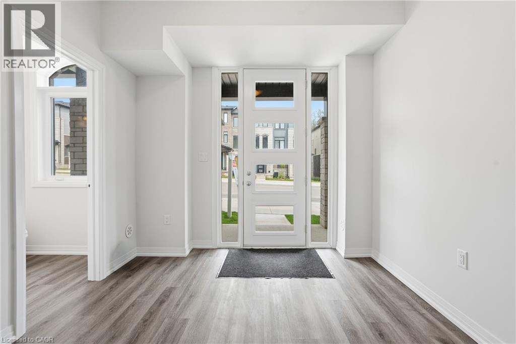 155 Equestrian Way Unit# 33, Cambridge, Ontario  N3E 0E8 - Photo 3 - 40852595