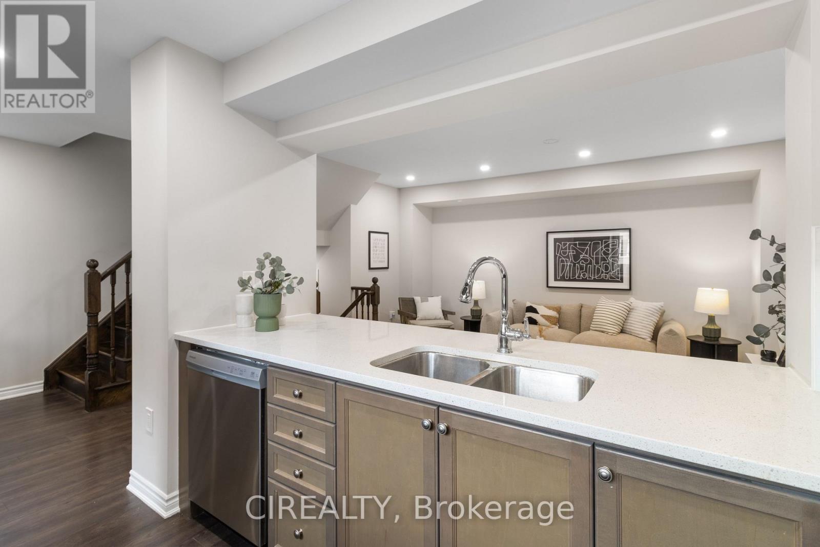 48 Casely Avenue, Richmond Hill, Ontario L4S 0K3 - Photo 12 - N13660752