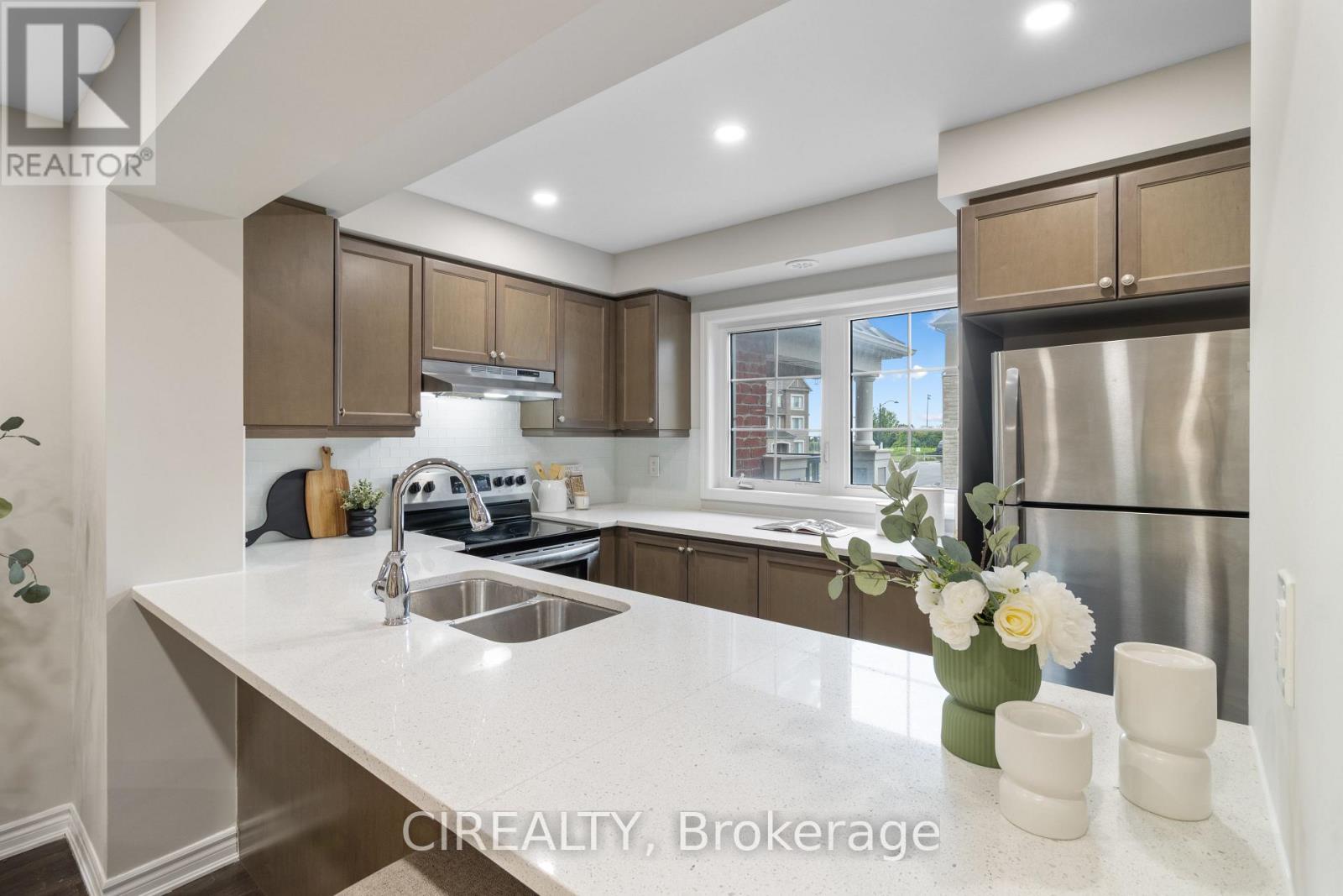 48 Casely Avenue, Richmond Hill, Ontario L4S 0K3 - Photo 8 - N13660752