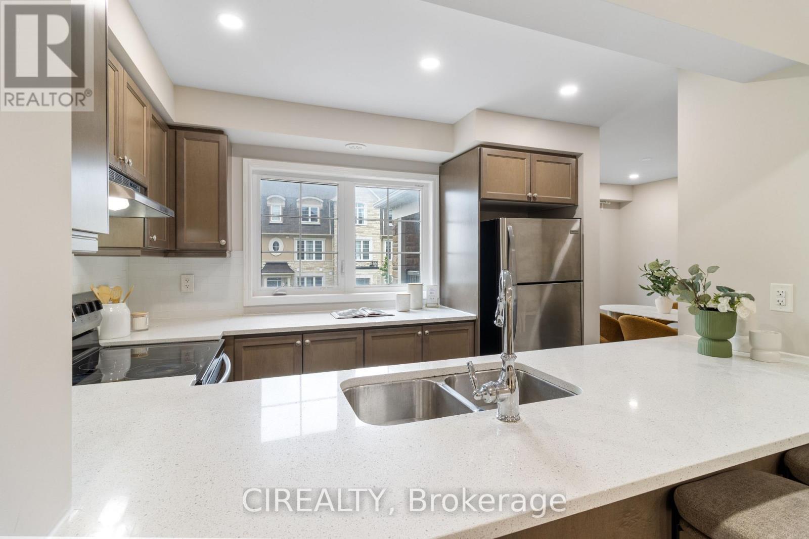 48 Casely Avenue, Richmond Hill, Ontario L4S 0K3 - Photo 9 - N13660752