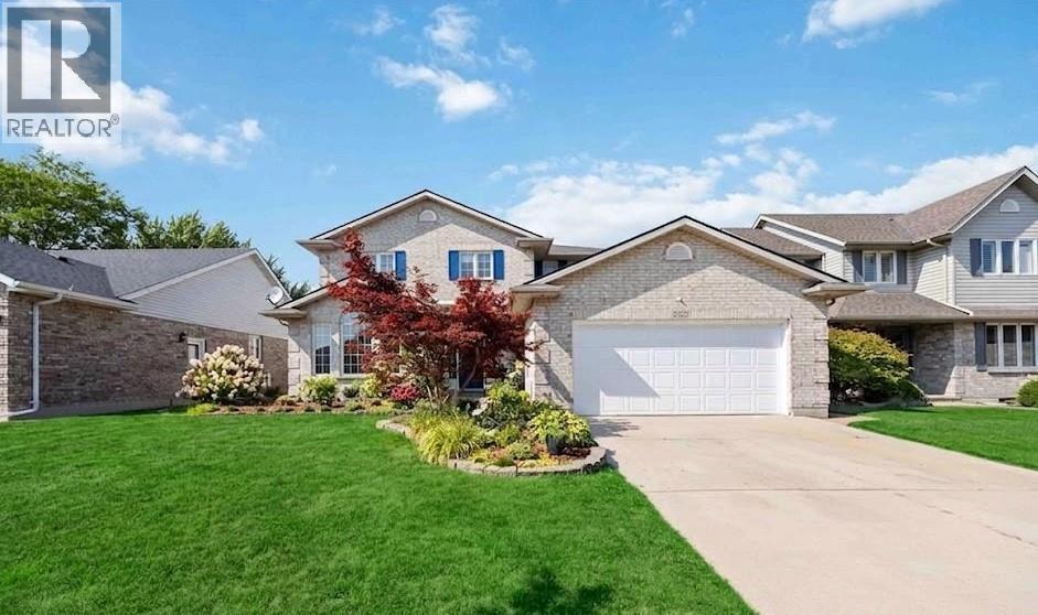 2923 STONEY CREEK DRIVE