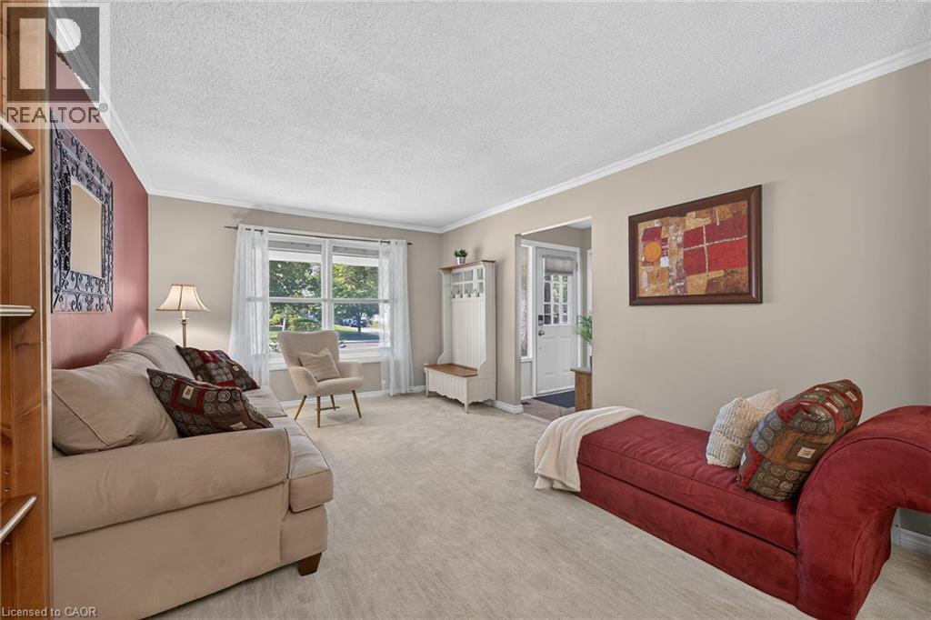 127 Wendover Drive, Hamilton, Ontario  L9C 5X6 - Photo 5 - 40853918