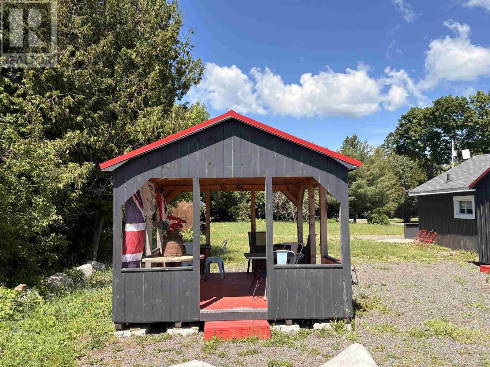 3112 Marks St, Hilton Beach, Ontario  P0R 1G0 - Photo 6 - SM261693