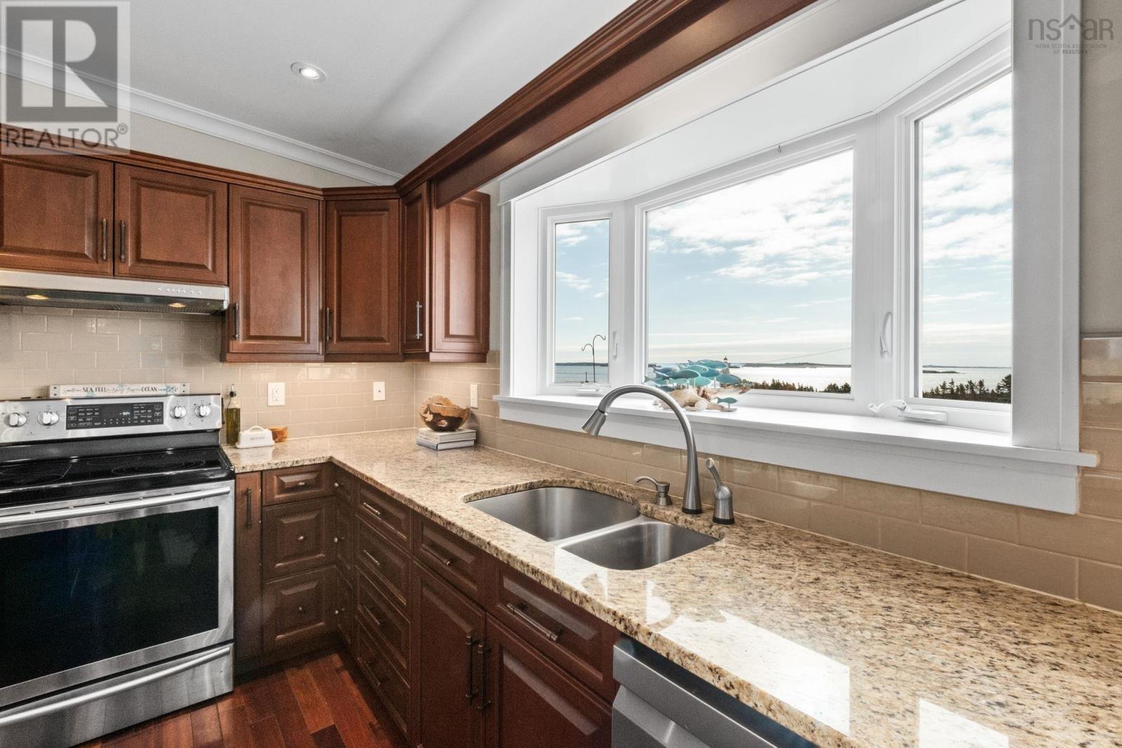21 Leo Lane, Terence Bay, Nova Scotia  B3T 0B7 - Photo 9 - 202620214