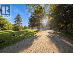 8 RIDGEWOOD Drive, Richmond Hill, Ontario