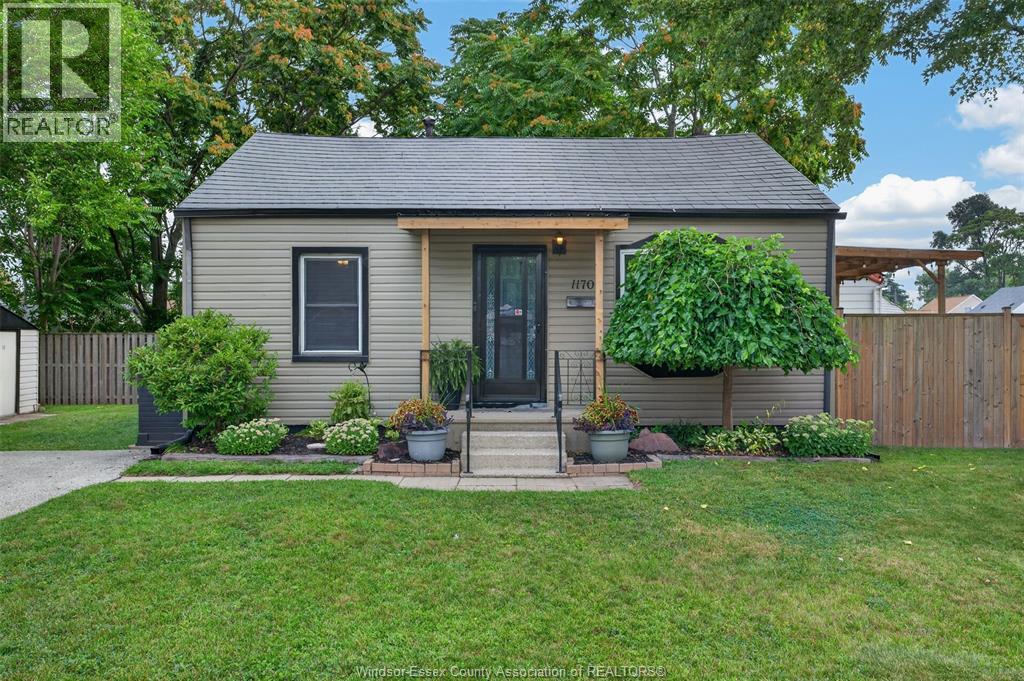 MLS# 26019012: 1170 STRATHMORE AVE, Windsor, Canada