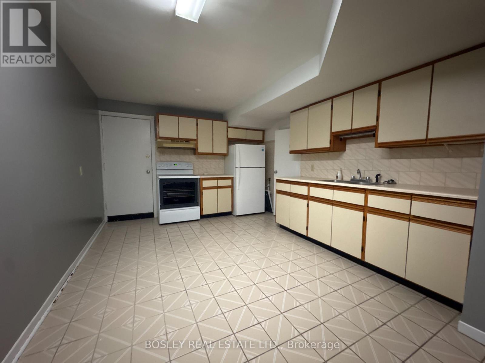 114 Lorne Avenue, Newmarket, Ontario  L3Y 4J6 - Photo 35 - N13641484