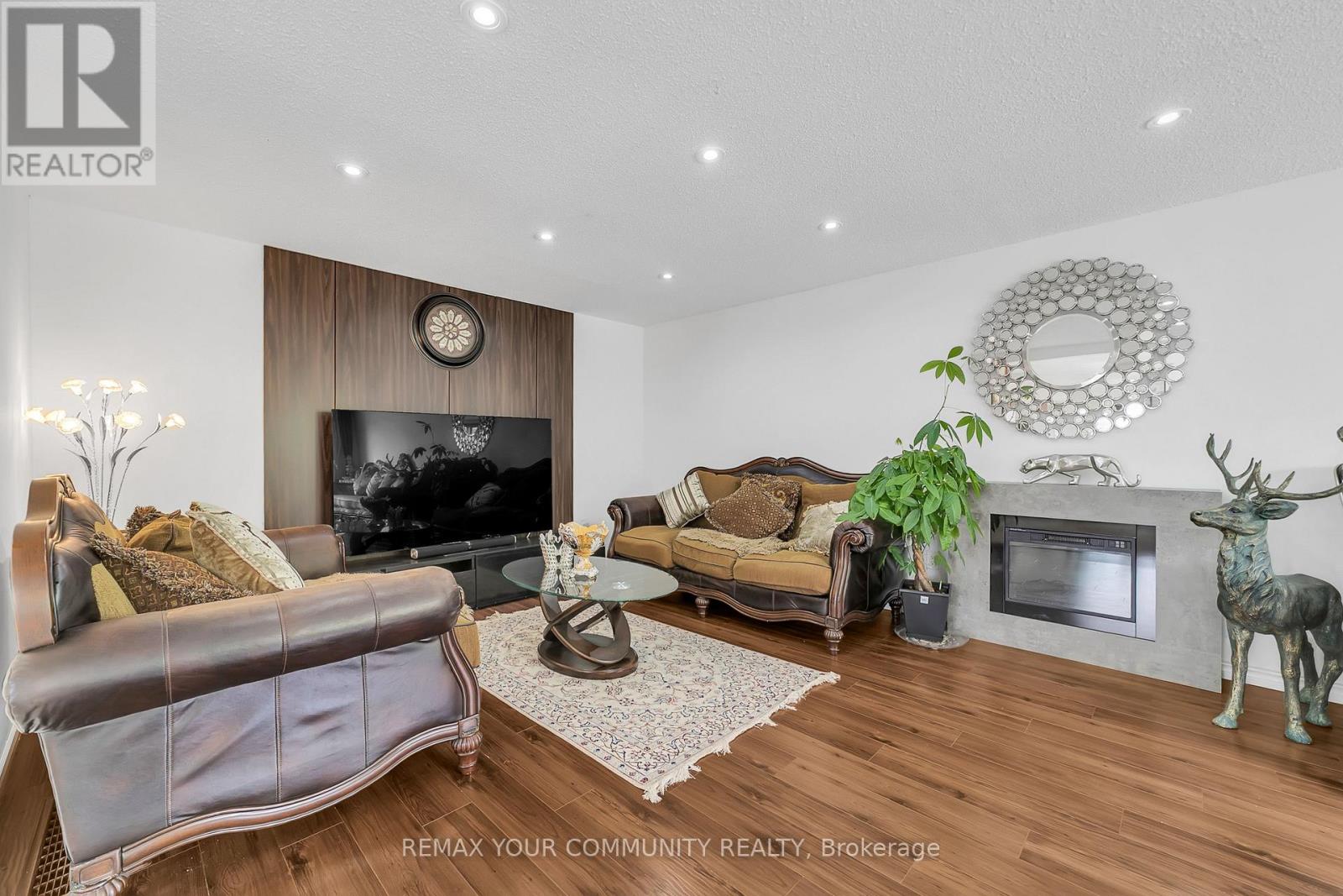210 Currey Crescent, Newmarket, Ontario L3Y 5M9 - Photo 16 - N13660782