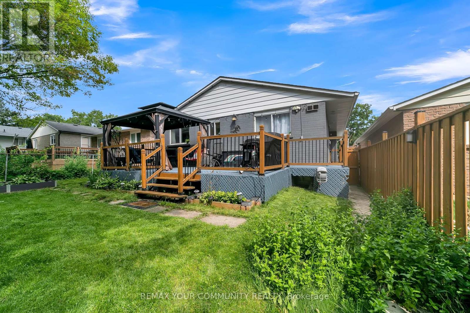 210 Currey Crescent, Newmarket, Ontario L3Y 5M9 - Photo 35 - N13660782