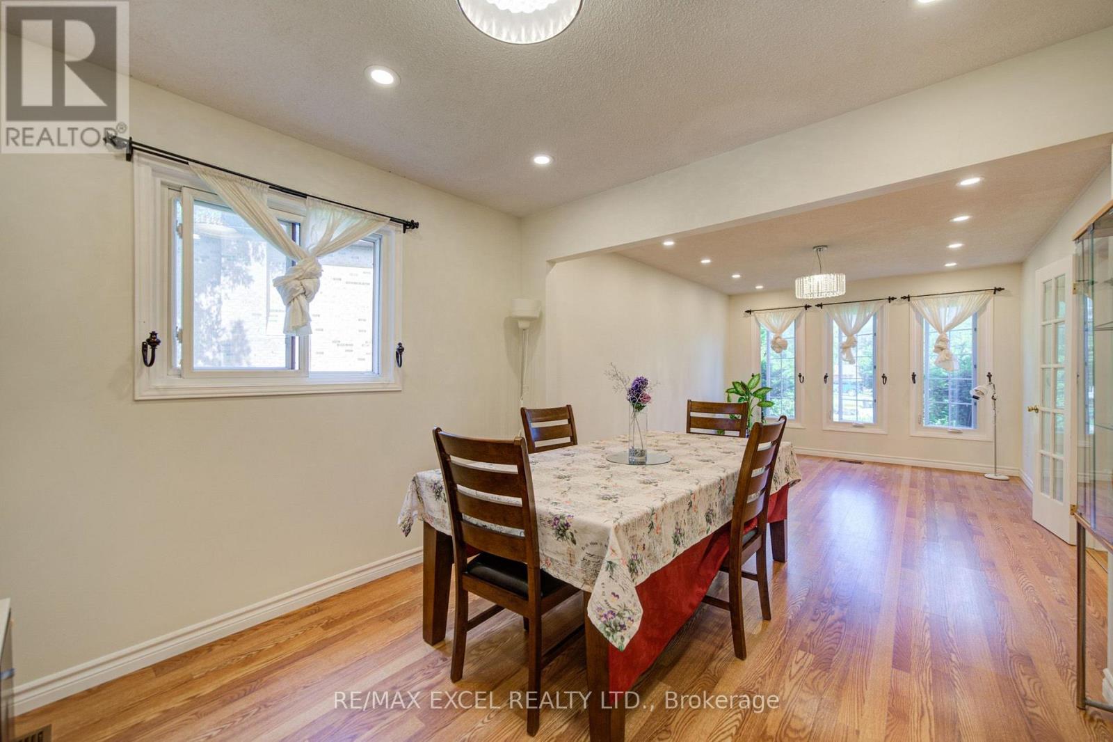 104 Lambeth Court, Newmarket, Ontario L3Y 6S1 - Photo 11 - N13660786
