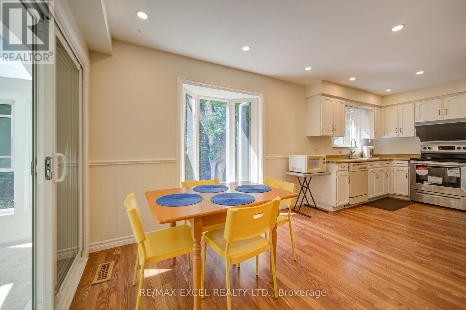 104 Lambeth Court, Newmarket, Ontario L3Y 6S1 - Photo 16 - N13660786