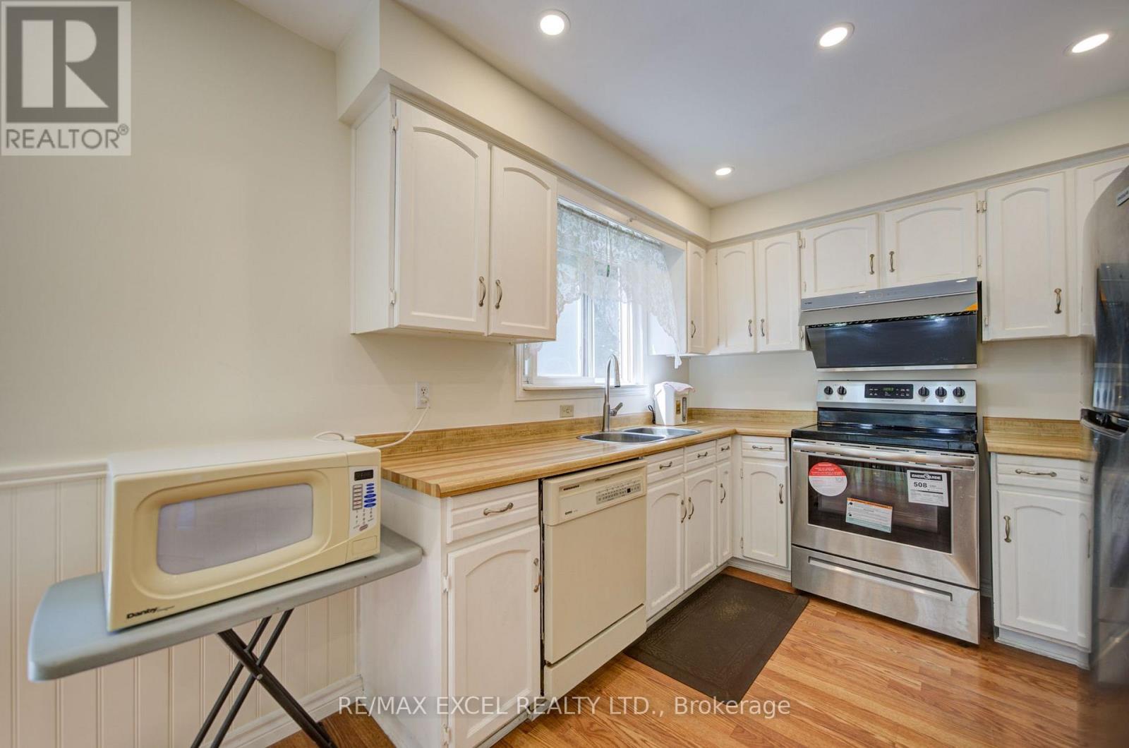 104 Lambeth Court, Newmarket, Ontario L3Y 6S1 - Photo 18 - N13660786