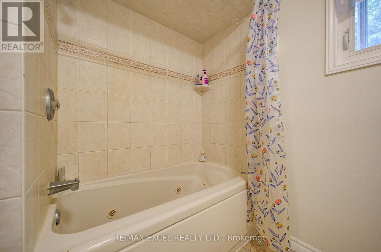 104 Lambeth Court, Newmarket, Ontario L3Y 6S1 - Photo 36 - N13660786