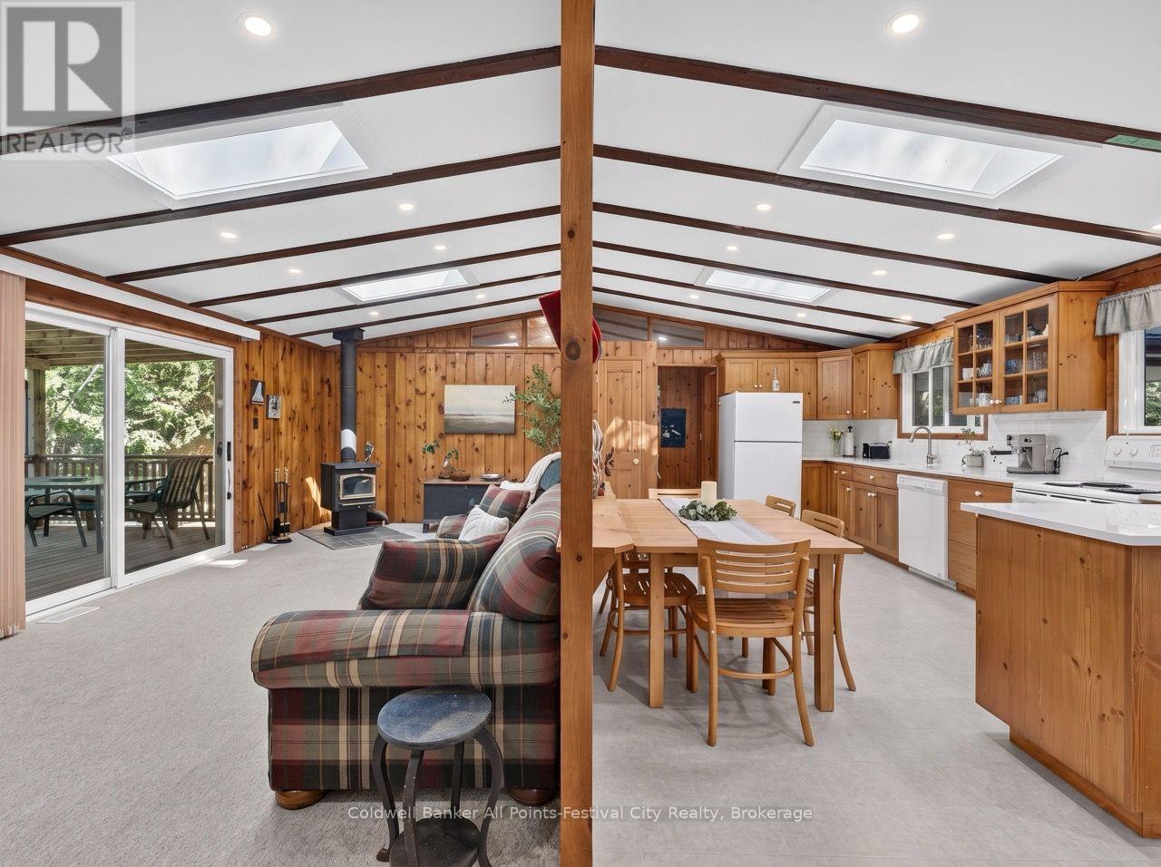 149 Huron Road W, Huron-Kinloss, Ontario  N2Z 2X3 - Photo 32 - X13560598