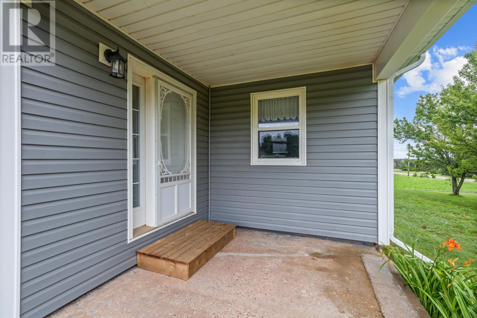 1049 Spring Valley Rd, Spring Valley, Prince Edward Island  C0B 1M0 - Photo 16 - 202620223