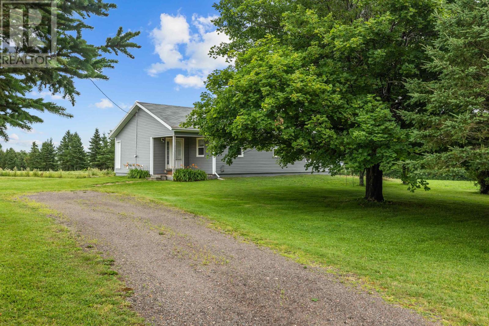 1049 Spring Valley Rd, Spring Valley, Prince Edward Island  C0B 1M0 - Photo 19 - 202620223