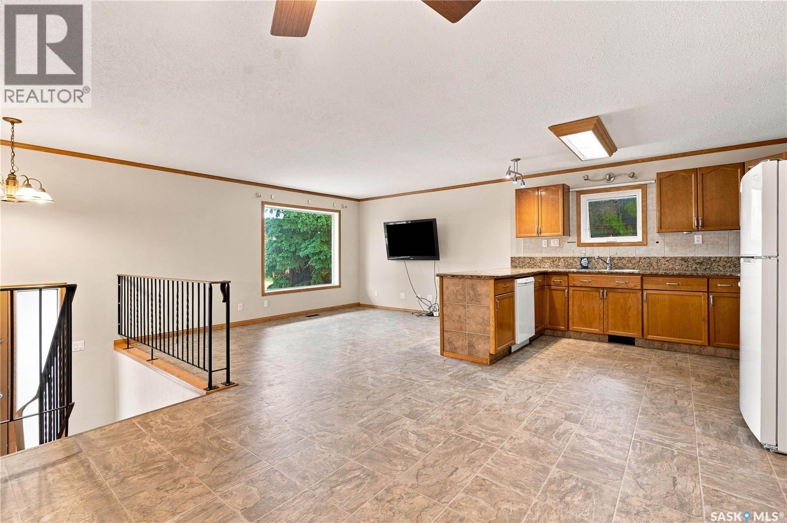 39 Blackley Place, Saskatoon, Saskatchewan  S7M 5B1 - Photo 5 - SK044669