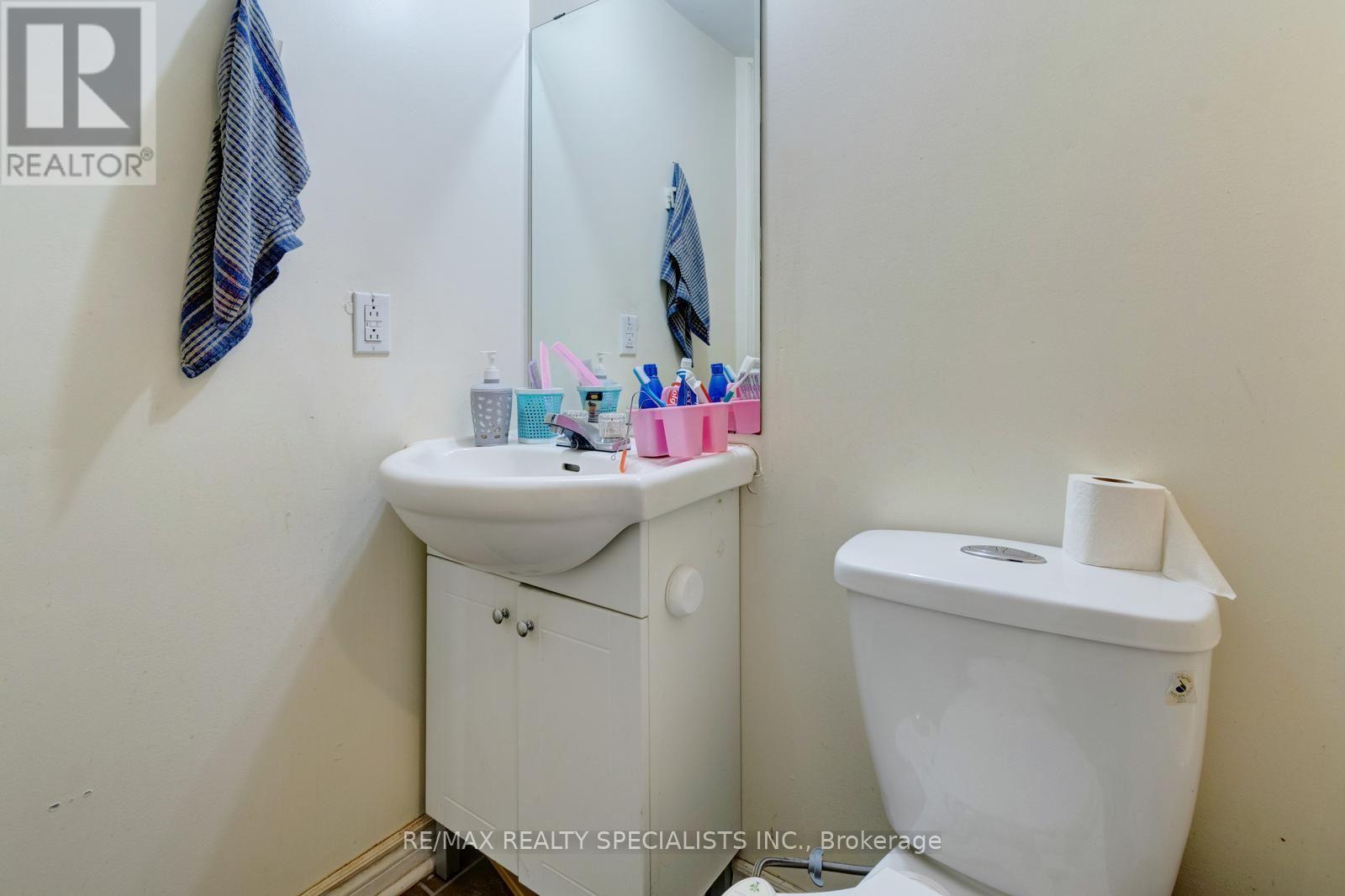38 Sweetwood Circle, Brampton, Ontario L7A 2X7 - Photo 38 - W13651696