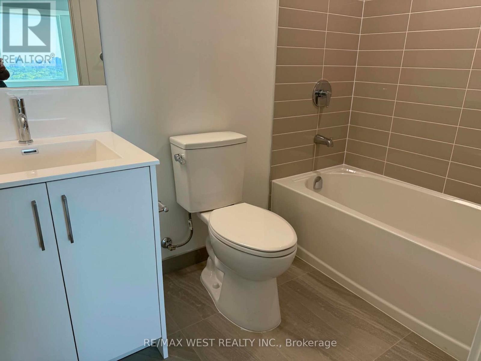 1309 - 4010 Eglinton Avenue W, Toronto, Ontario  M9A 0G5 - Photo 16 - W13660592