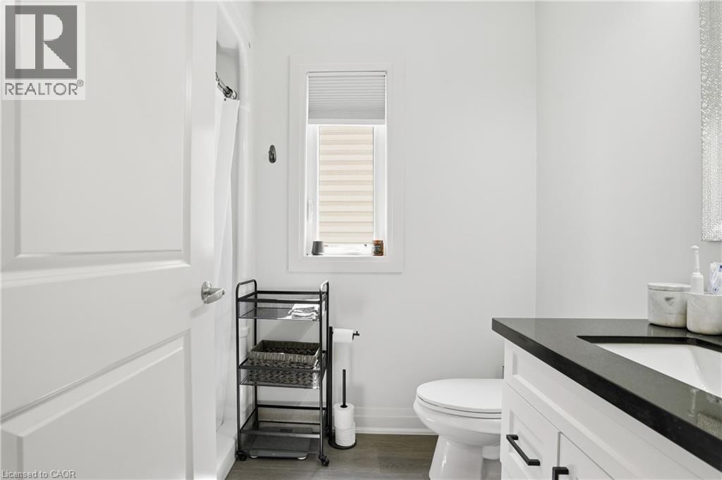 8 Nash Street, St. Catharines, Ontario  L2S 1B5 - Photo 12 - 40848172