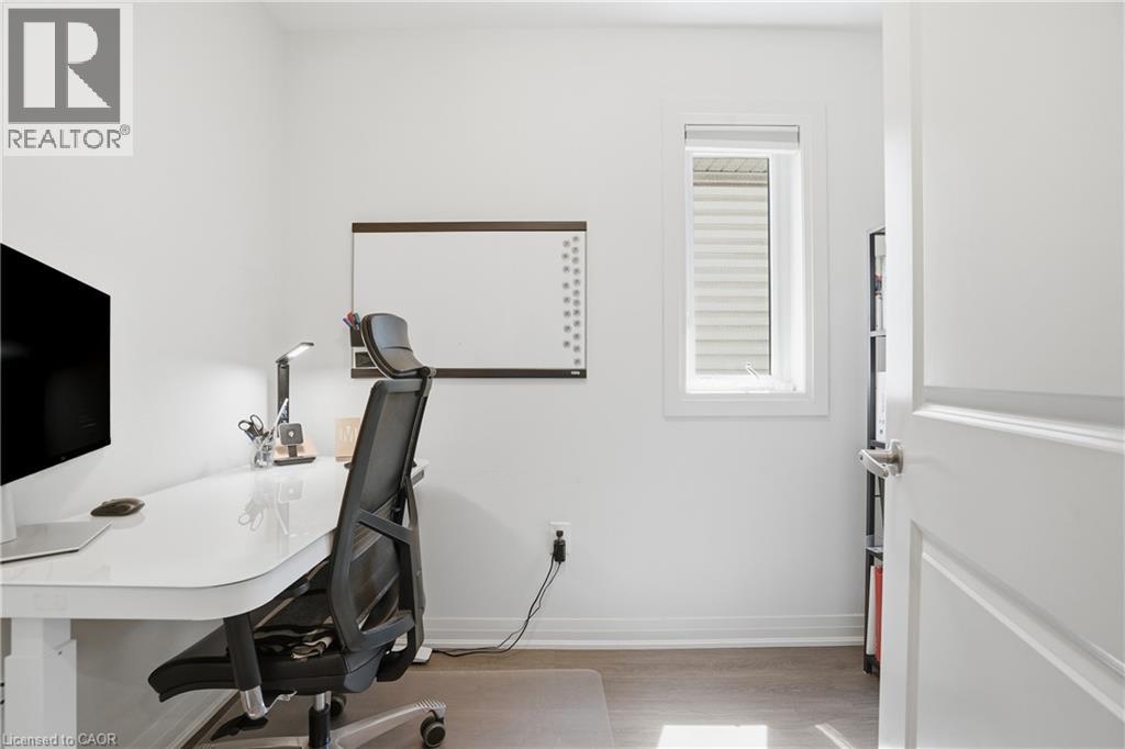 8 Nash Street, St. Catharines, Ontario  L2S 1B5 - Photo 21 - 40848172