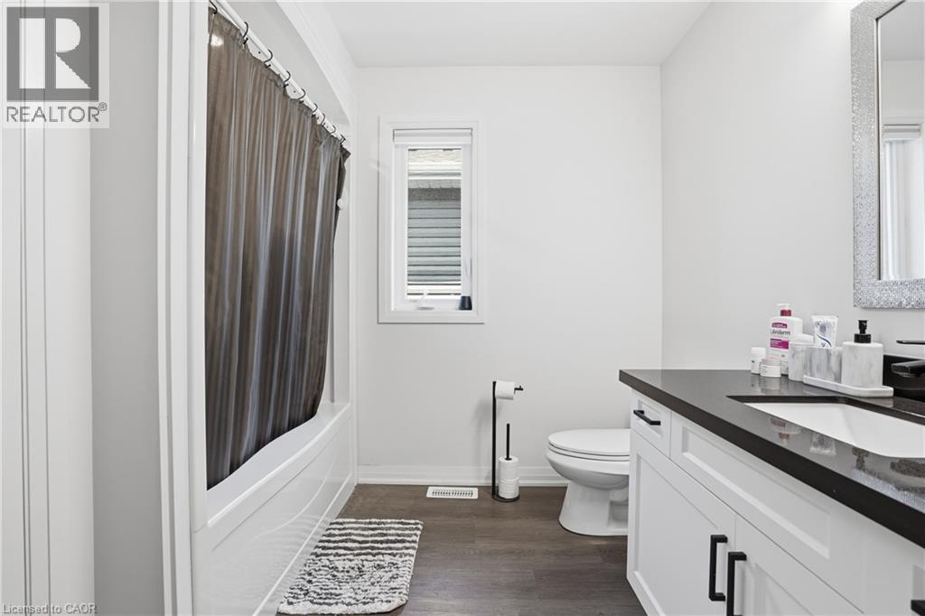 8 Nash Street, St. Catharines, Ontario  L2S 1B5 - Photo 17 - 40848172
