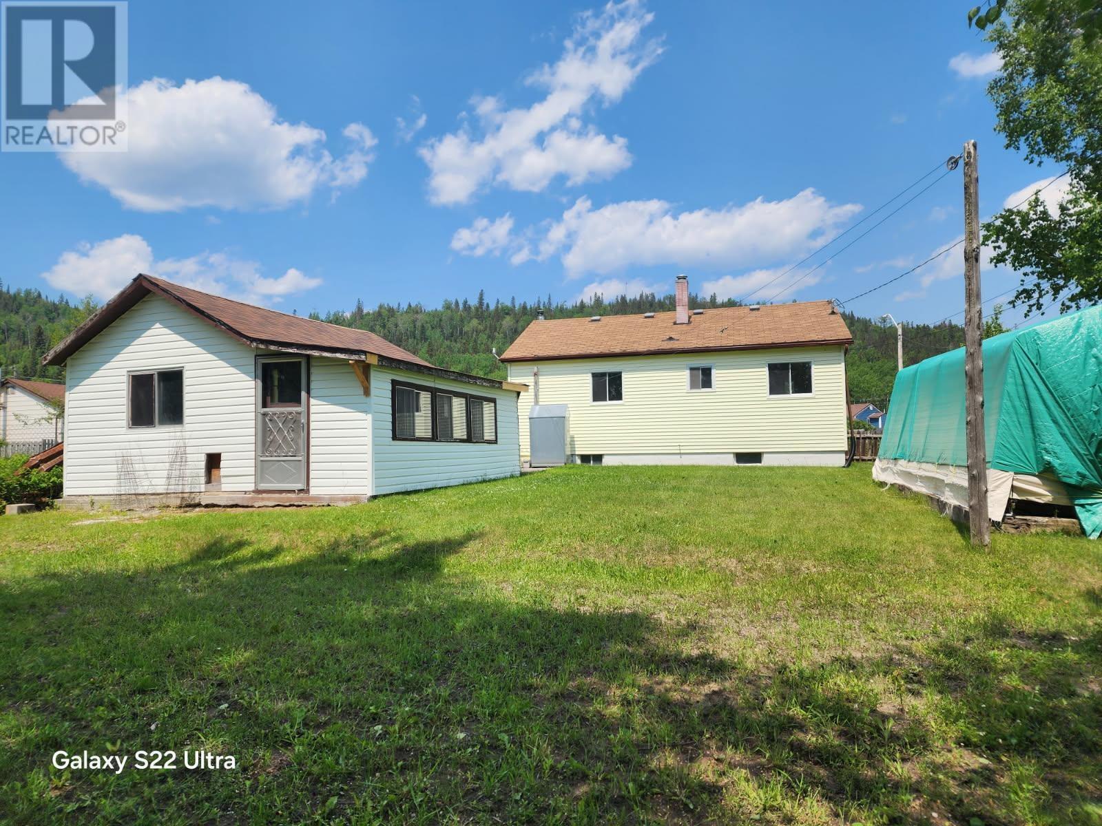 6 Kinglet Pl, Manitouwadge, Ontario  P0T 2C0 - Photo 2 - TB2600977