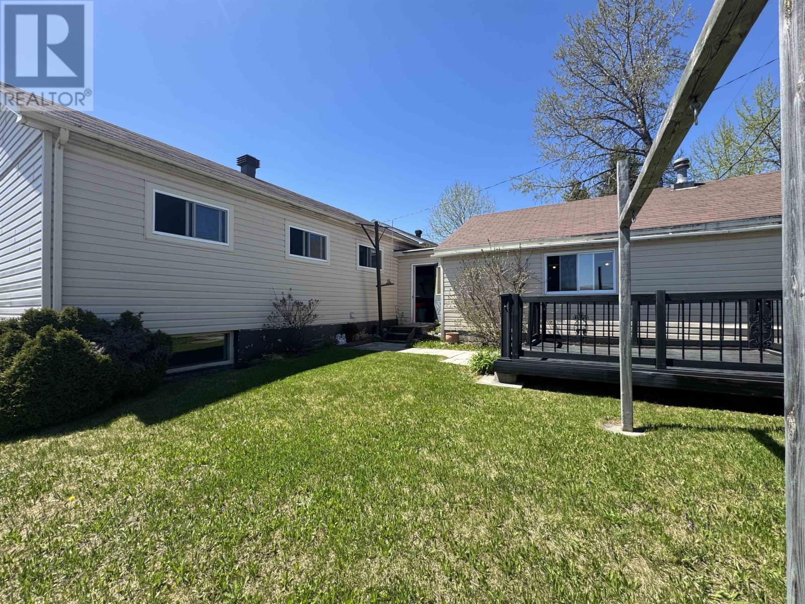 3 Falcon Drive, Manitouwadge, Ontario  P0T 2C0 - Photo 27 - TB2601314