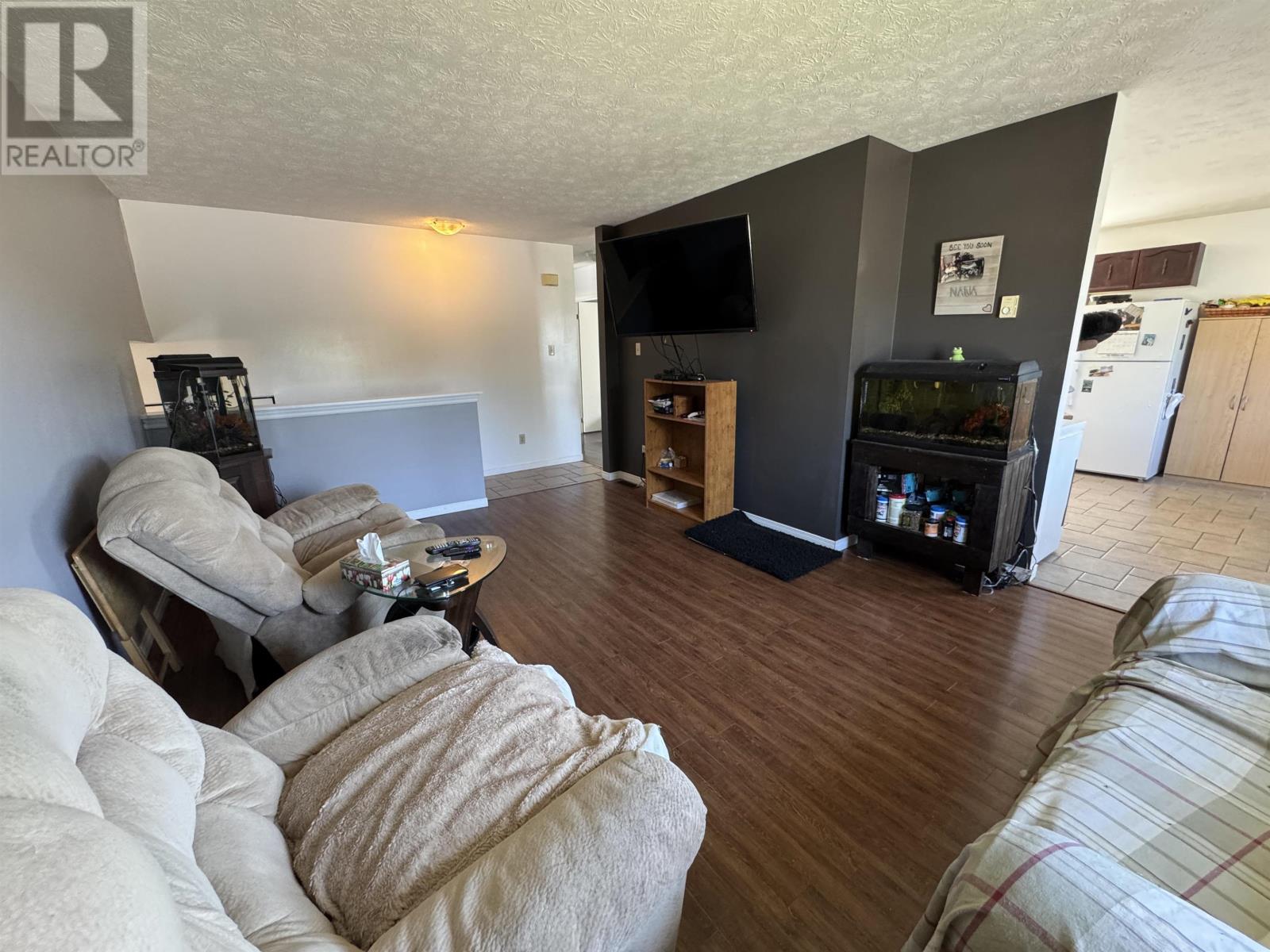 1 Wendego Street, Manitouwadge, Ontario  P0T 2C0 - Photo 4 - TB2601335
