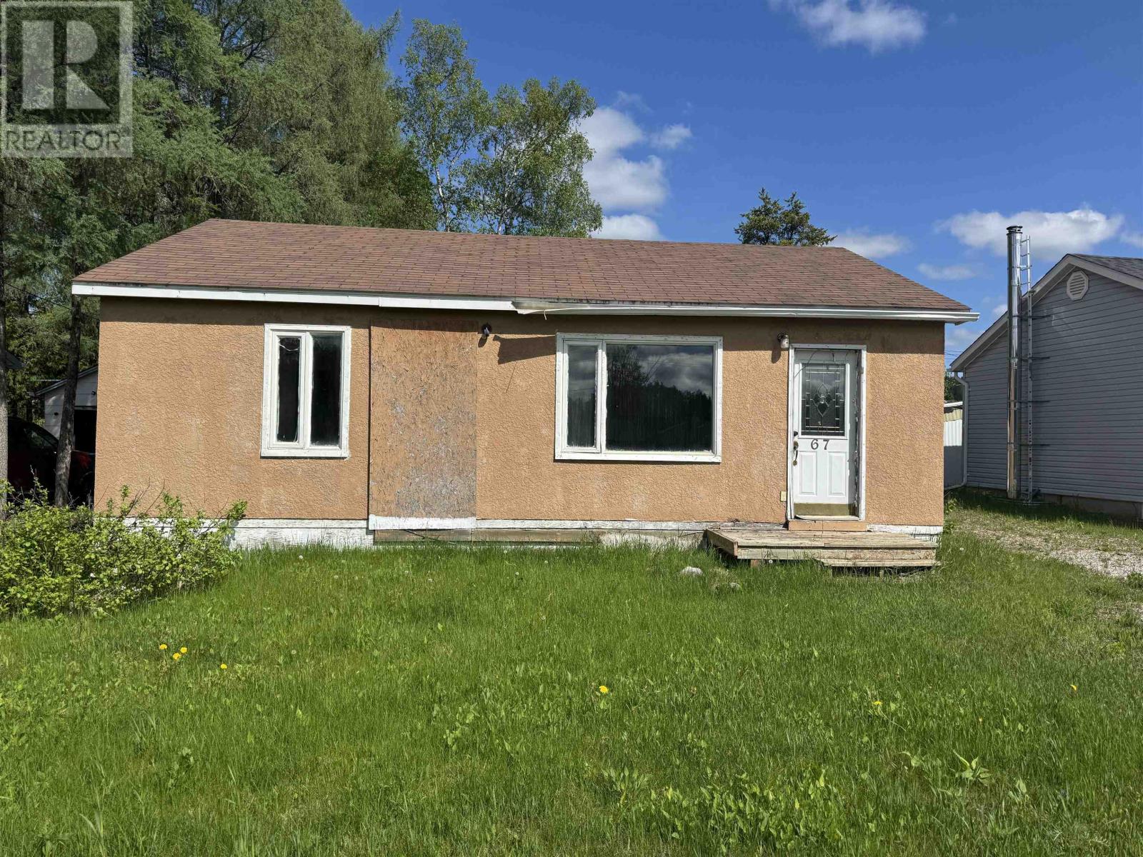 67 Manitou Road, Manitouwadge, Ontario  P0T 2C0 - Photo 2 - TB2601395