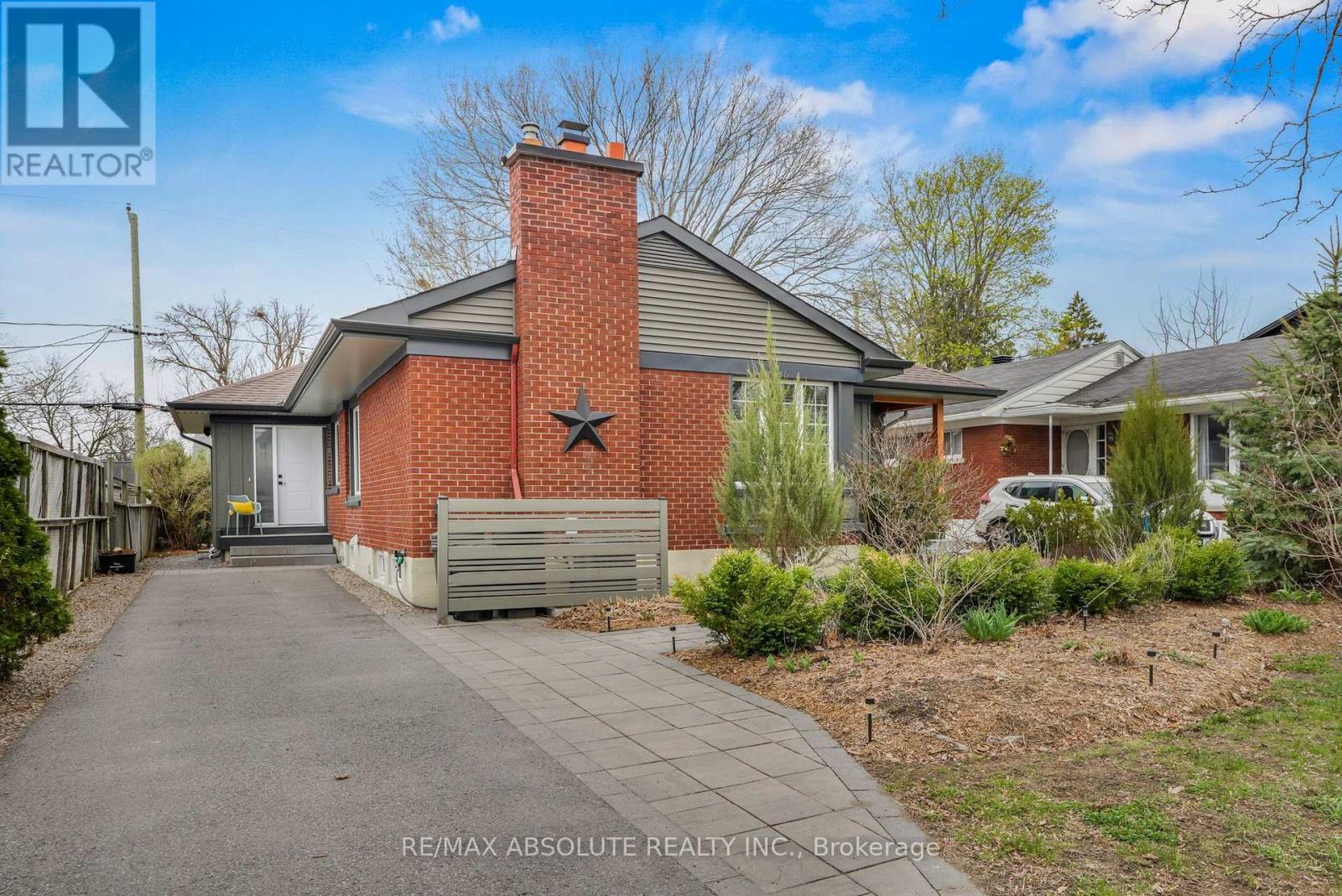A - 836 Quinlan Road, Ottawa, Ontario  K1G 1S1 - Photo 2 - X13660946