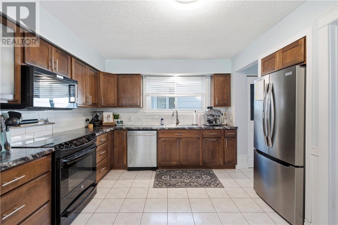 22 Collins Drive, Copper Cliff, Ontario  P0M 1N0 - Photo 8 - 2129735