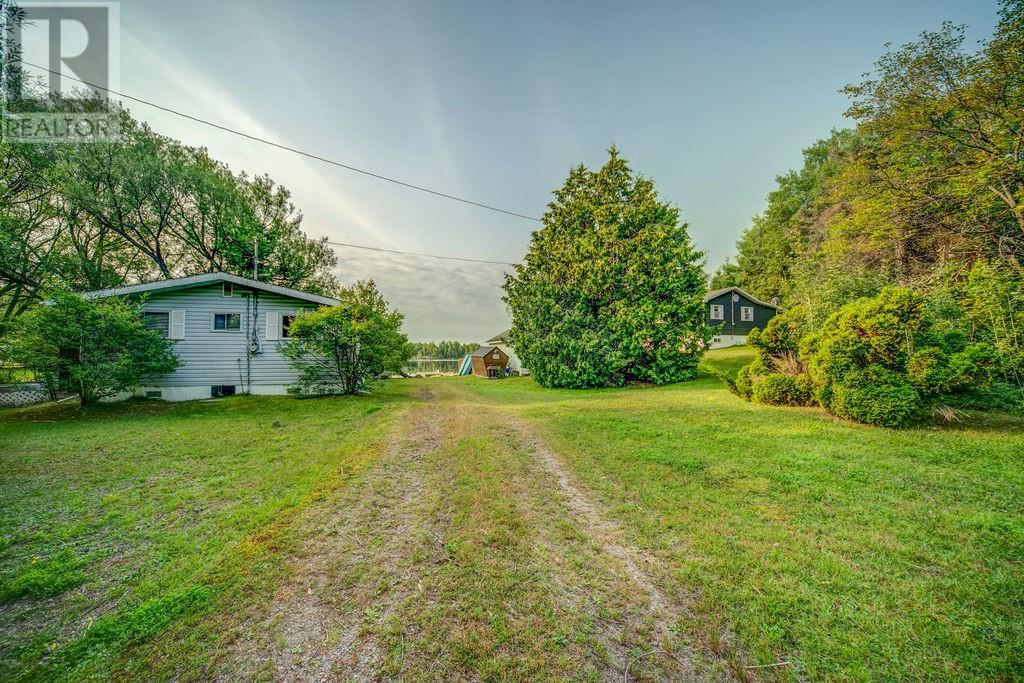 18-20 Voyageur Road, Alban, Ontario  P0M 1A0 - Photo 12 - 2129702