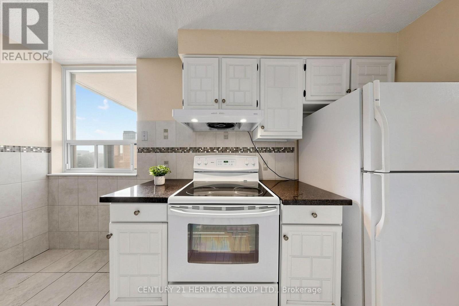 1206 - 10 Muirhead Road, Toronto, Ontario M2J 4P9 - Photo 17 - C13660818