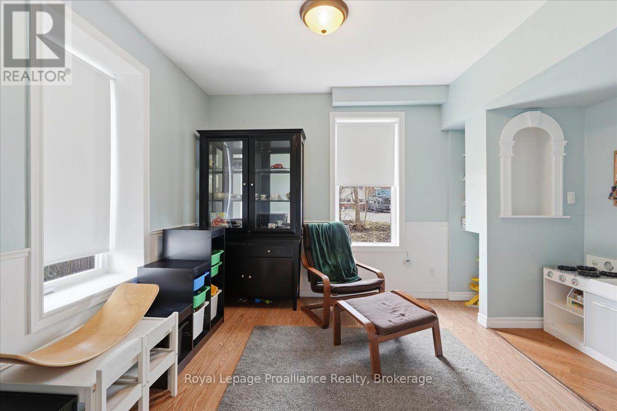 209 Dundas Street E, Quinte West, Ontario  K8V 1M1 - Photo 15 - X13660832
