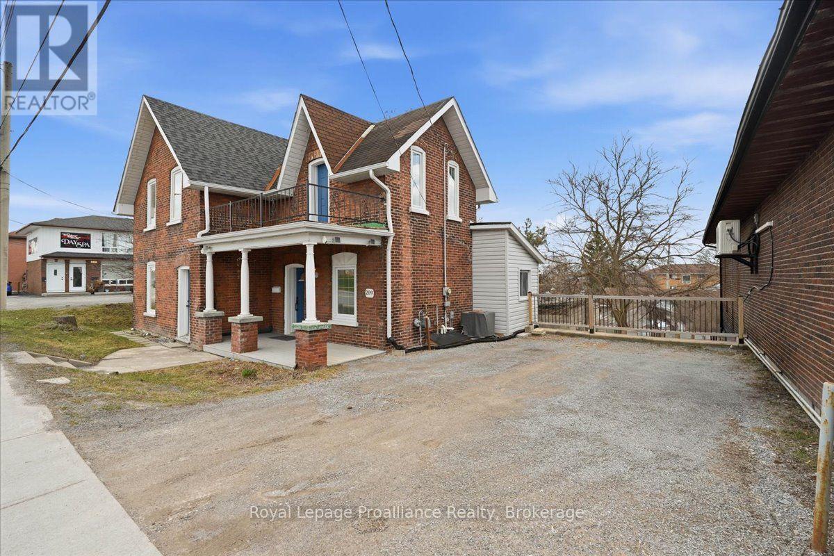 209 Dundas Street E, Quinte West, Ontario  K8V 1M1 - Photo 3 - X13660832