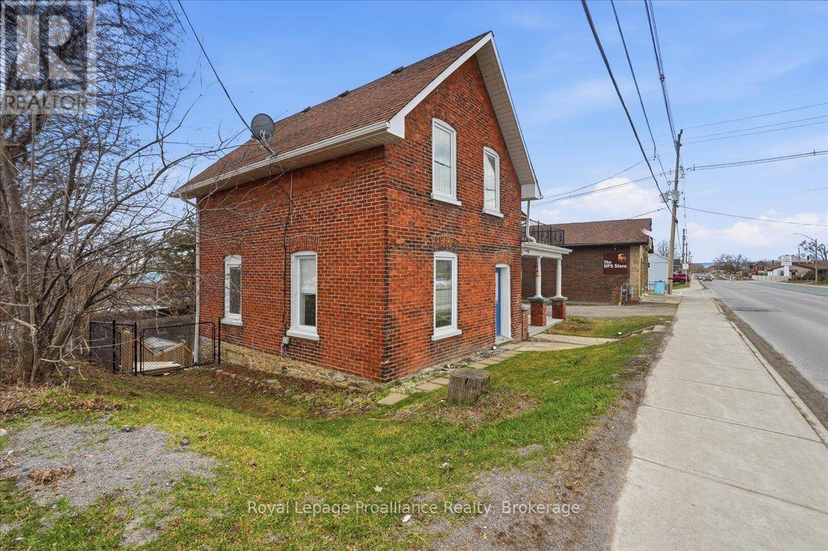 209 Dundas Street E, Quinte West, Ontario  K8V 1M1 - Photo 4 - X13660832