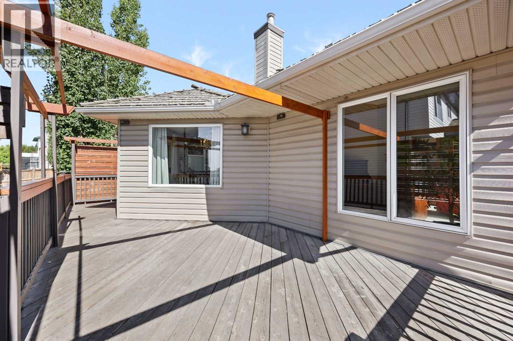 315 Rocky Ridge Bay Nw, Calgary, Alberta T3G 4H8 - Photo 35 - A2328782