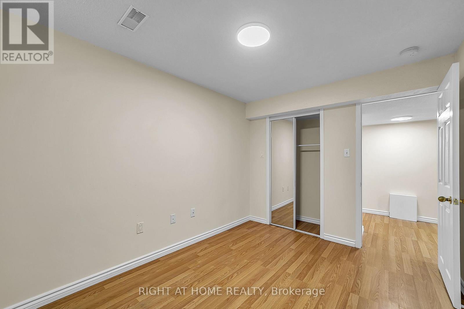47 Medoc ( Basement) Place, Vaughan, Ontario  L4J 8Y9 - Photo 20 - N13660928
