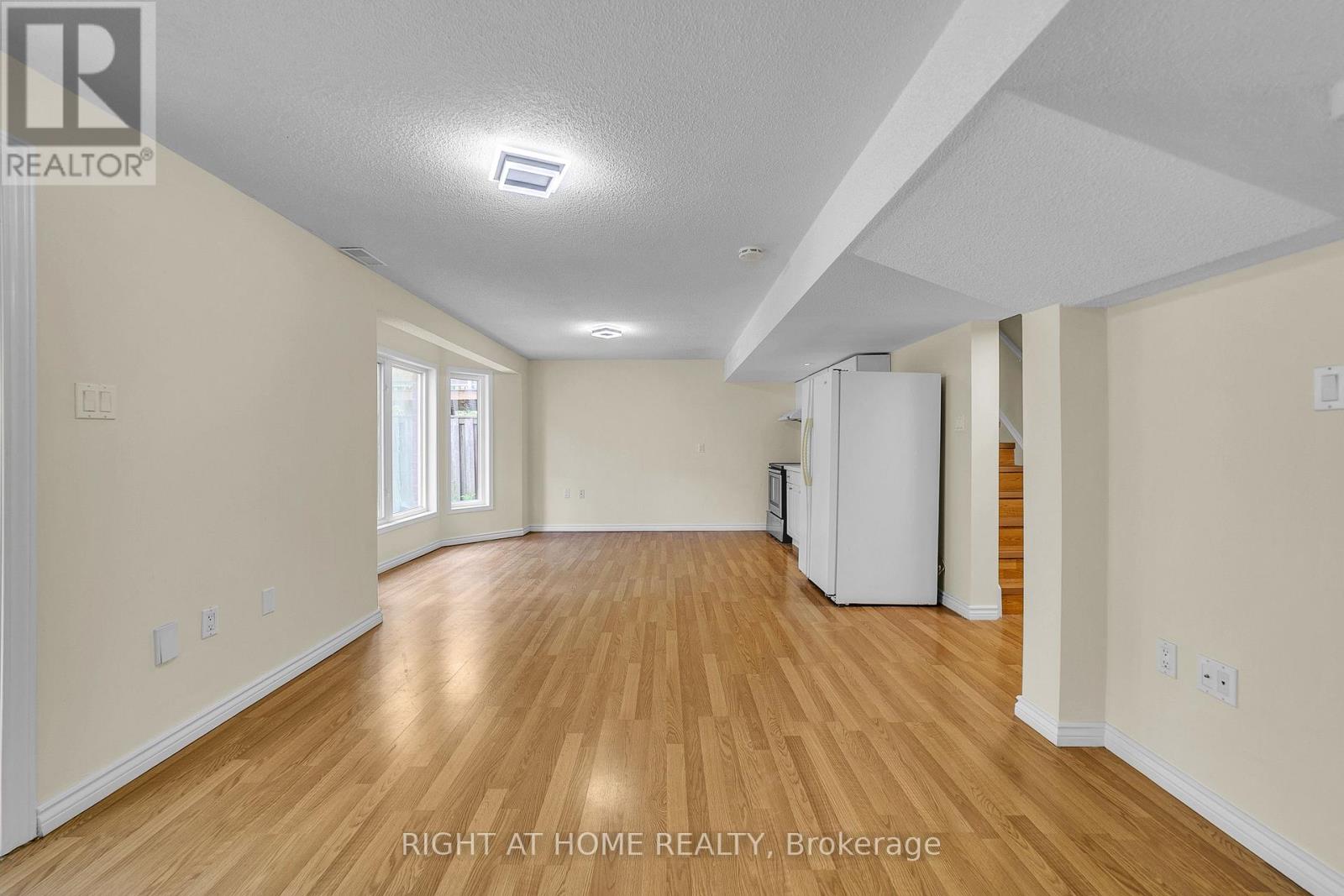 47 Medoc ( Basement) Place, Vaughan, Ontario  L4J 8Y9 - Photo 8 - N13660928