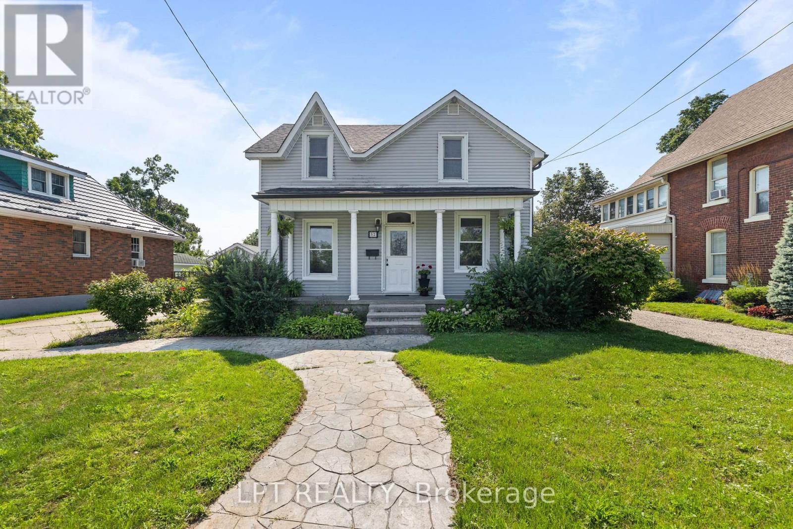 52 PARKSIDE DRIVE E, barrie (queen's park), Ontario