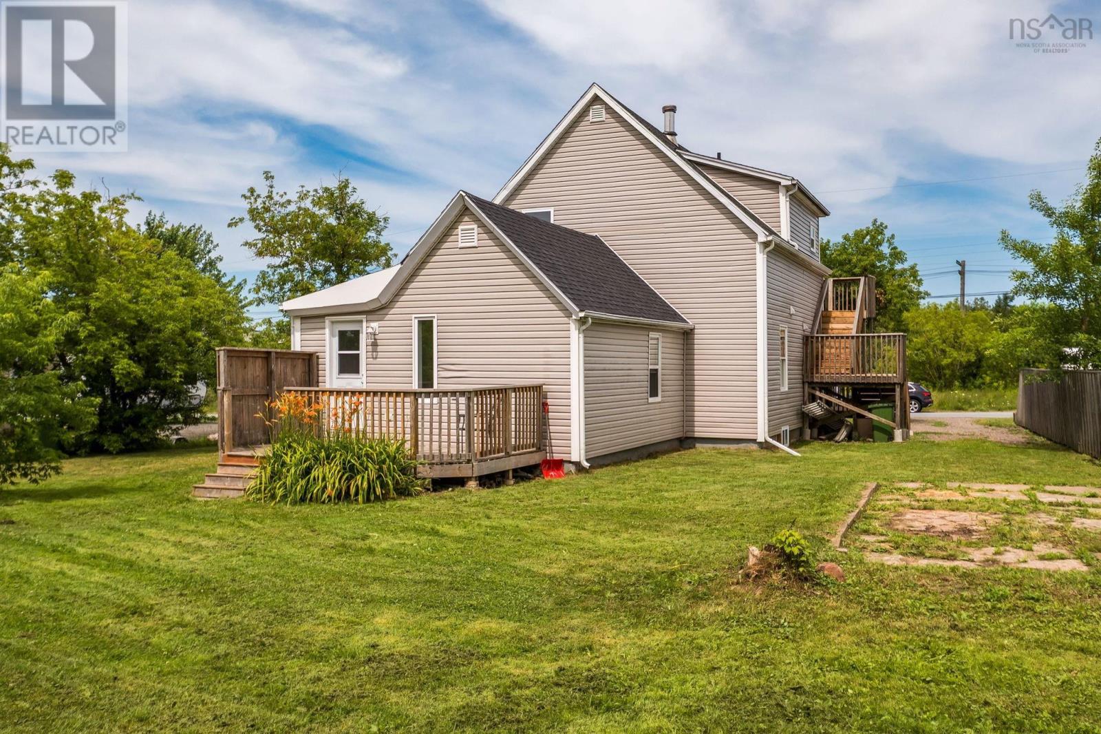 219 George Street, Stewiacke, Nova Scotia  B0N 2J0 - Photo 4 - 202618887