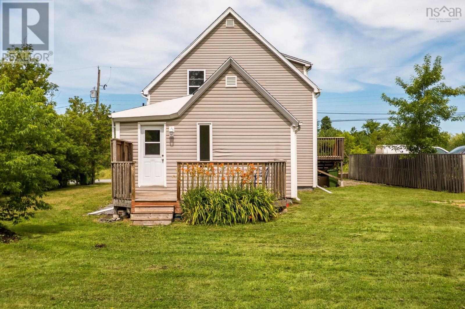 219 George Street, Stewiacke, Nova Scotia  B0N 2J0 - Photo 3 - 202618887