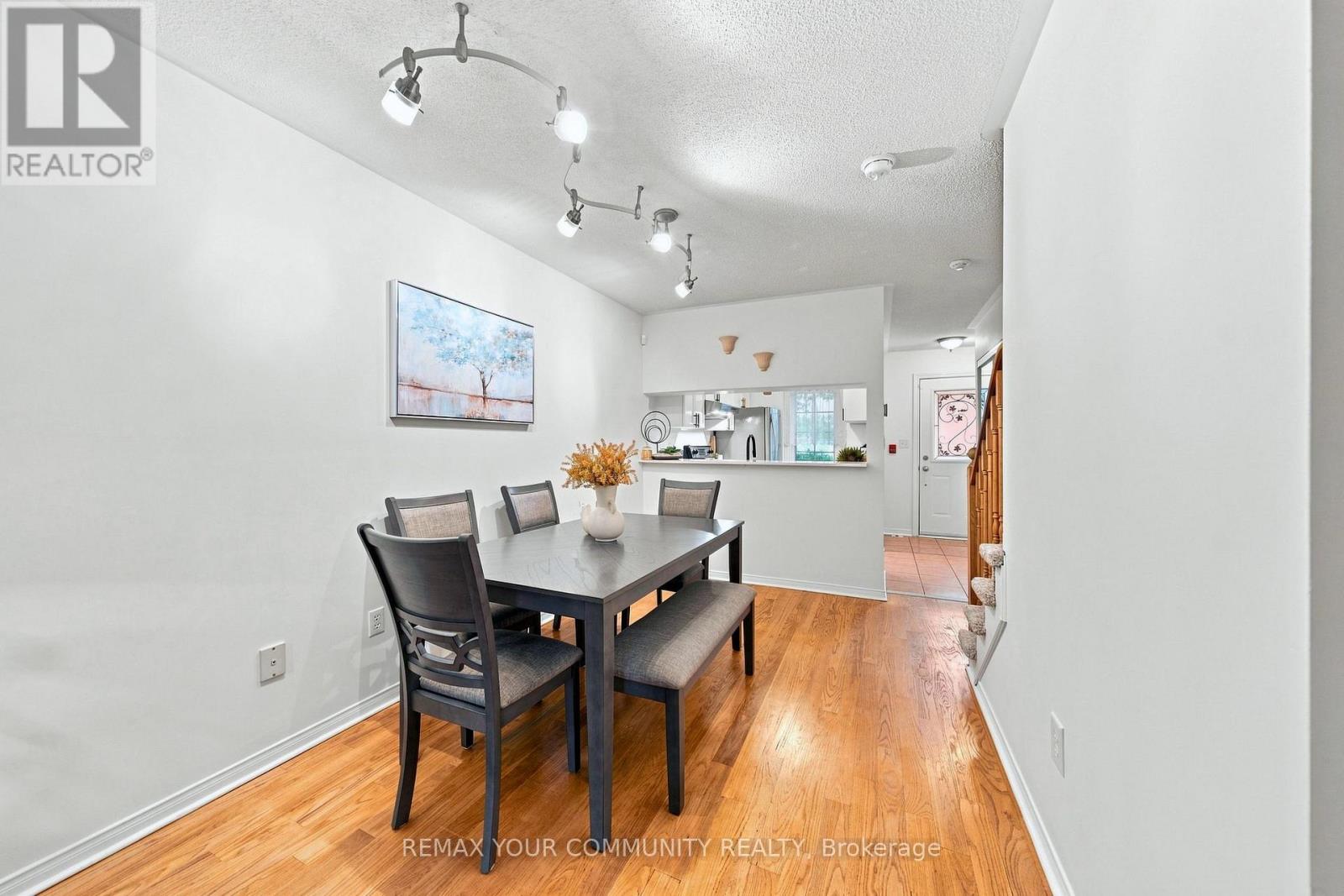 11 - 210 Manitoba Street, Toronto, Ontario  M8Y 4G7 - Photo 7 - W13660894