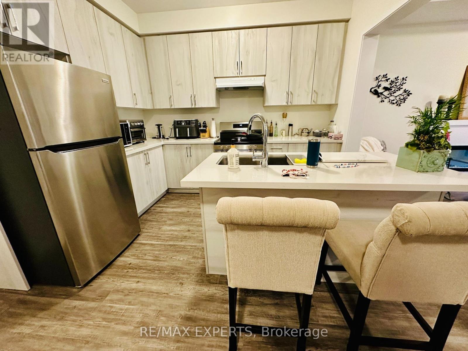 1541 Wheatcroft Drive, Oshawa, Ontario L1L 0W5 - Photo 6 - E13179560