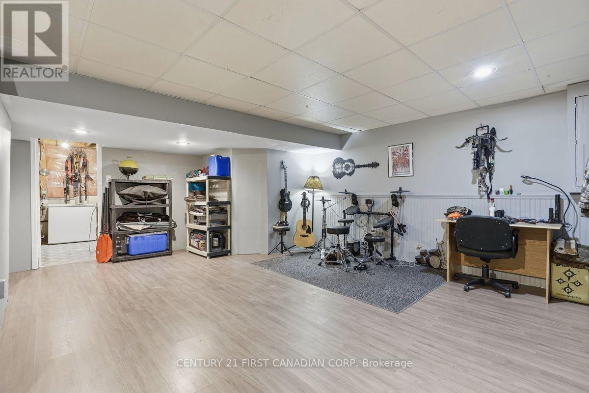 212 Martinet Avenue, London East, Ontario  N5V 4K2 - Photo 31 - X13658154