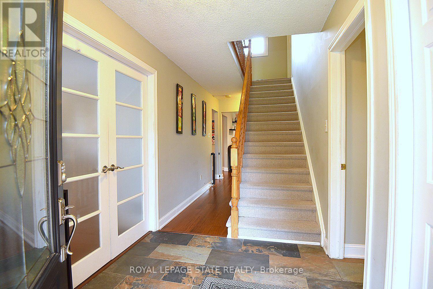 75 Josephine Drive, Hamilton, Ontario  L9B 2B7 - Photo 5 - X13660820
