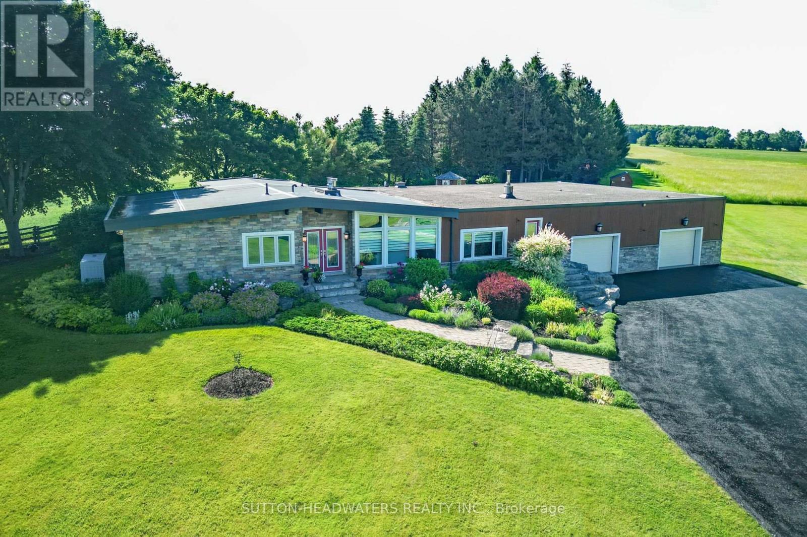 064349 County Rd 3, East Garafraxa, Ontario  L9W 7J5 - Photo 1 - X13660930